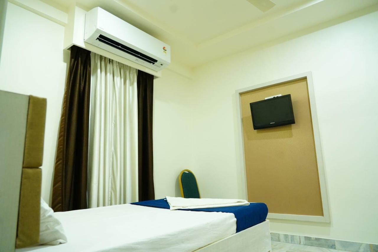Hotel Swagath Grand Miryalaguda Miriālgūda エクステリア 写真