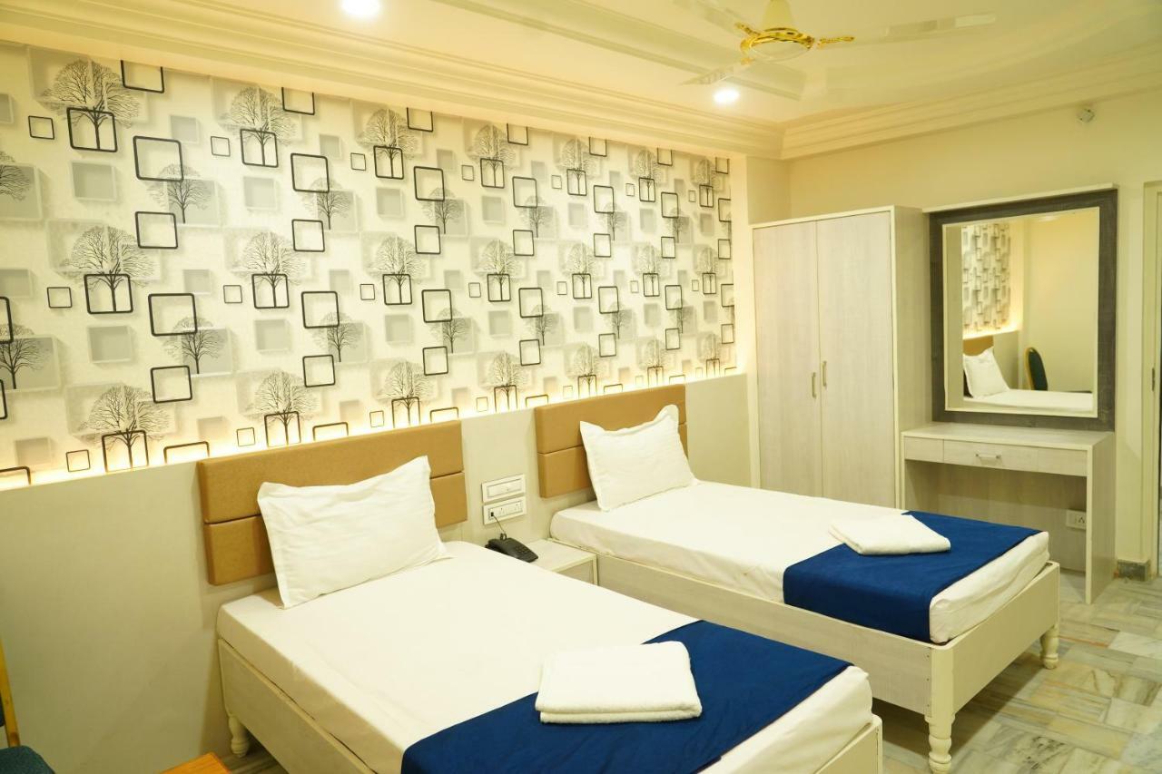Hotel Swagath Grand Miryalaguda Miriālgūda エクステリア 写真
